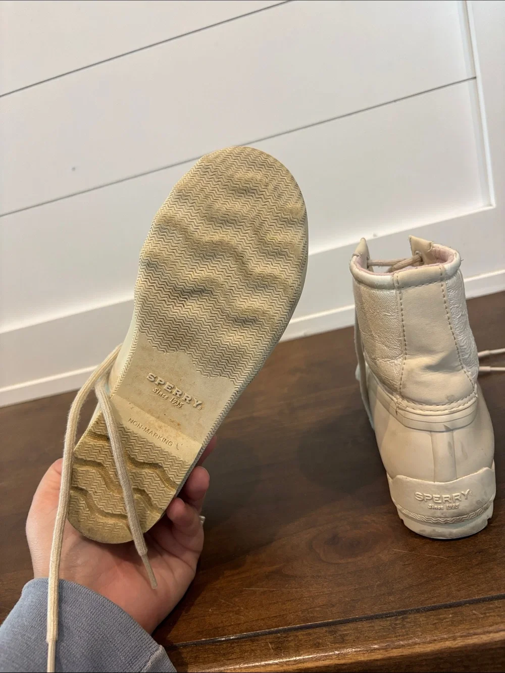 Sperry Kids Cream Lace-Up Duck Boots with Pink Lining